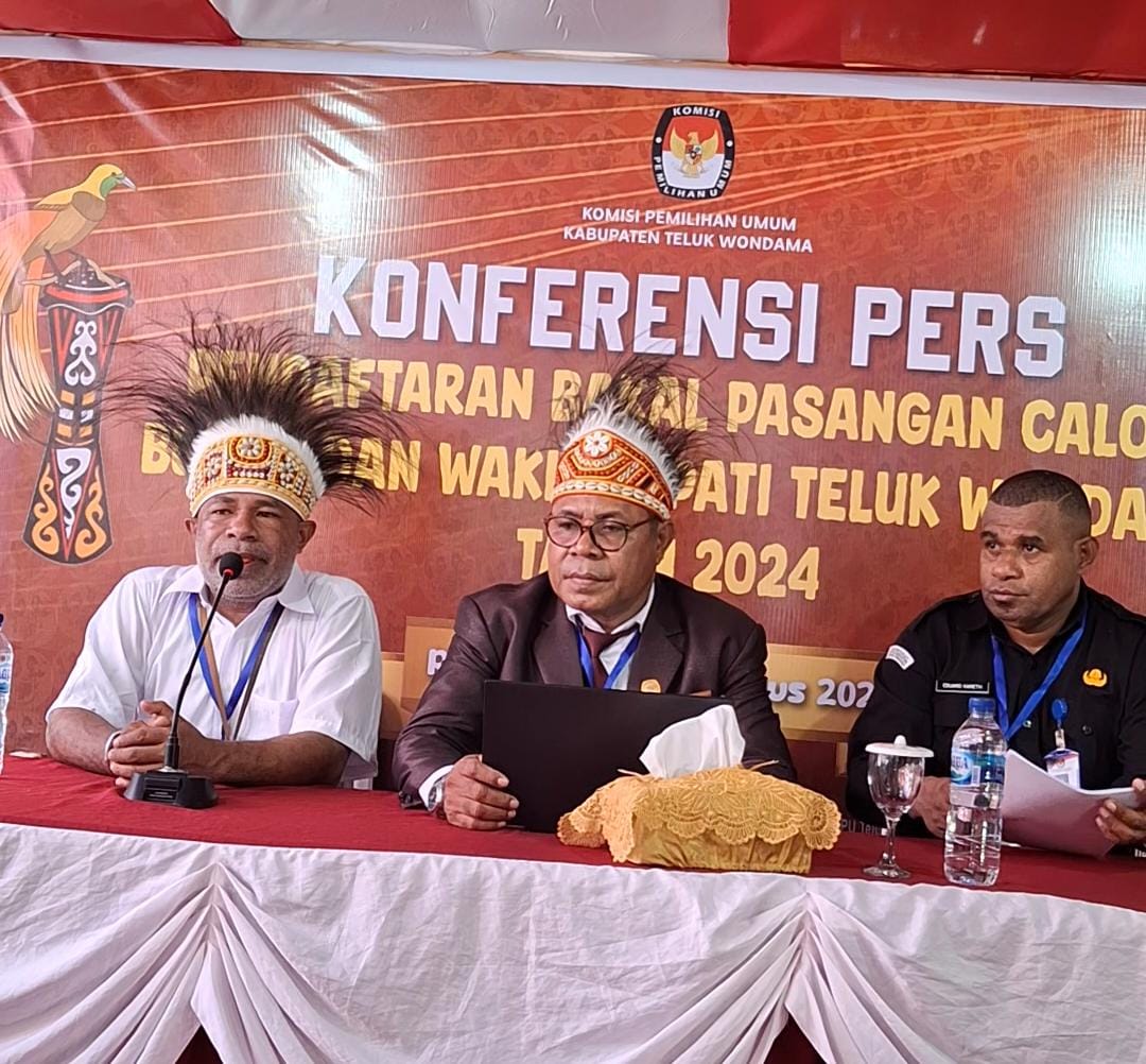 Hari Ke 2 Pendaftaran Bakal Pasangan Calon Bupati dan Wakil Bupati Teluk Wondama