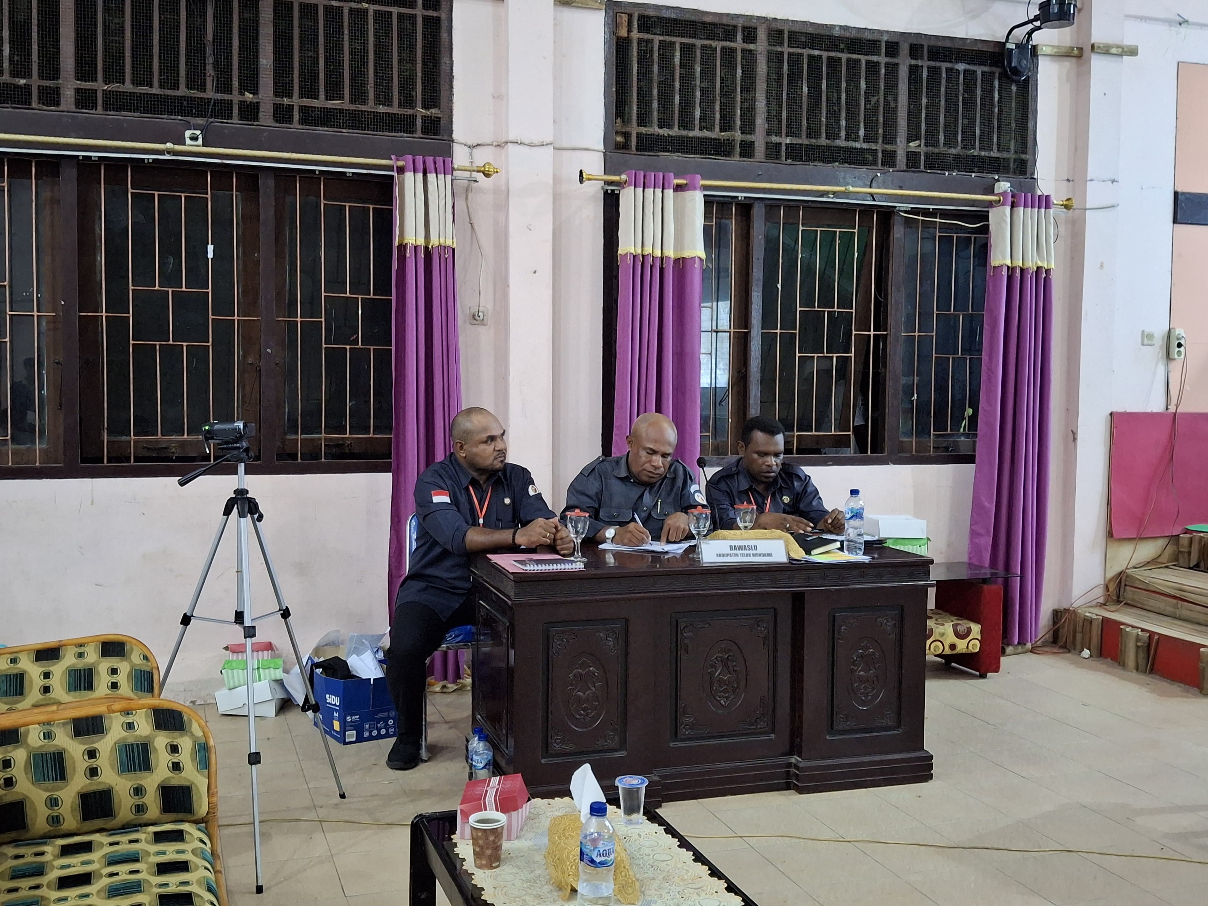 Pengawasan Rapat Pleno Terbuka